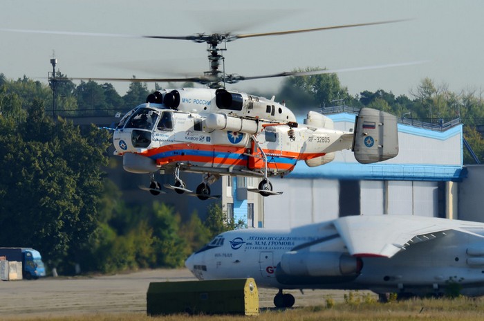 Máy bay trực thăng Ka-32 Nga tại Triển lãm hàng không Moscow năm 2013